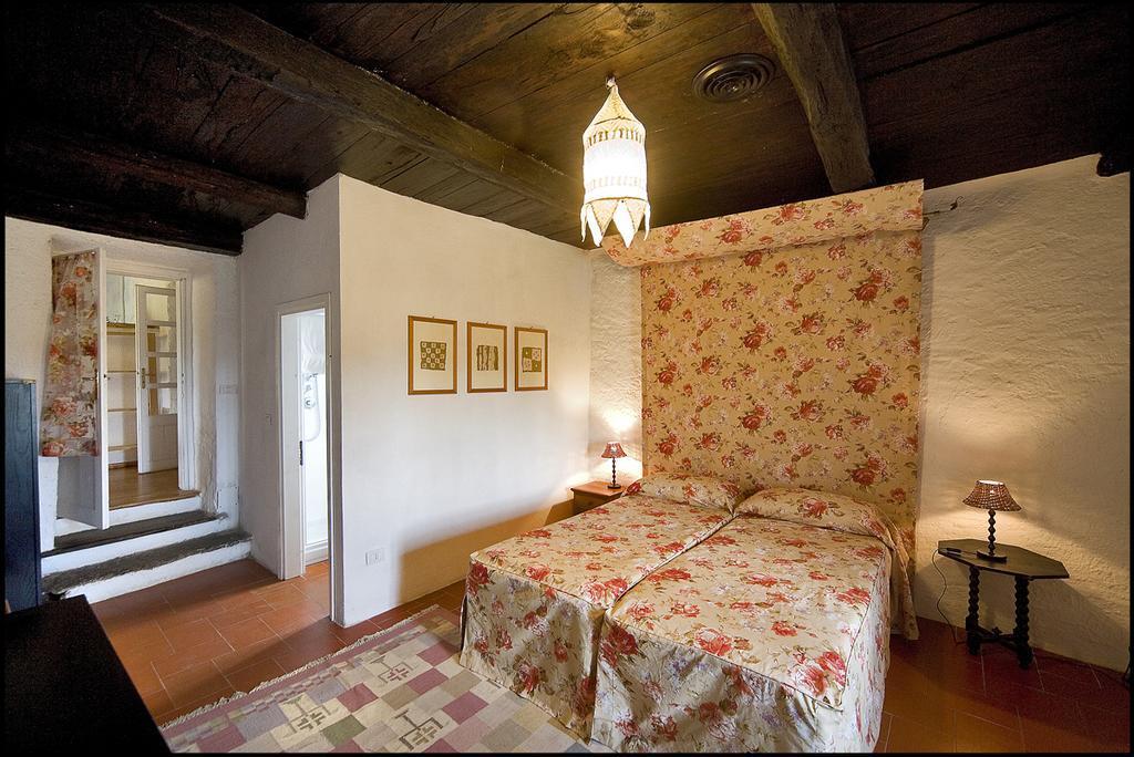 Agriturismo Famiglia Al Castello Di Bagnolo Bagnolo Piemonte Szoba fotó
