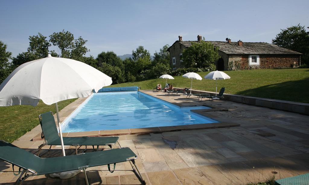 Agriturismo Famiglia Al Castello Di Bagnolo Bagnolo Piemonte Kültér fotó